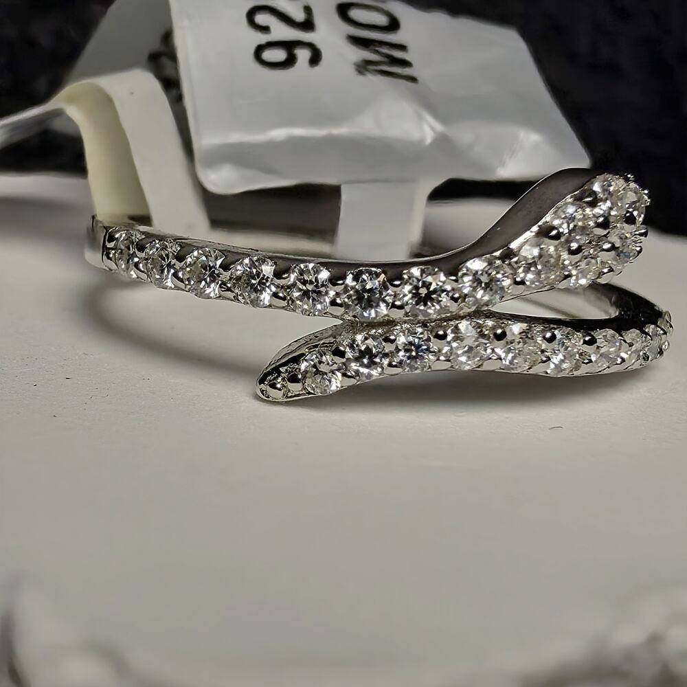 1.00 CTW Moissanite Snake Bypass Ring in 925 Sterling Silver - Size 7 - Picture 2 of 10